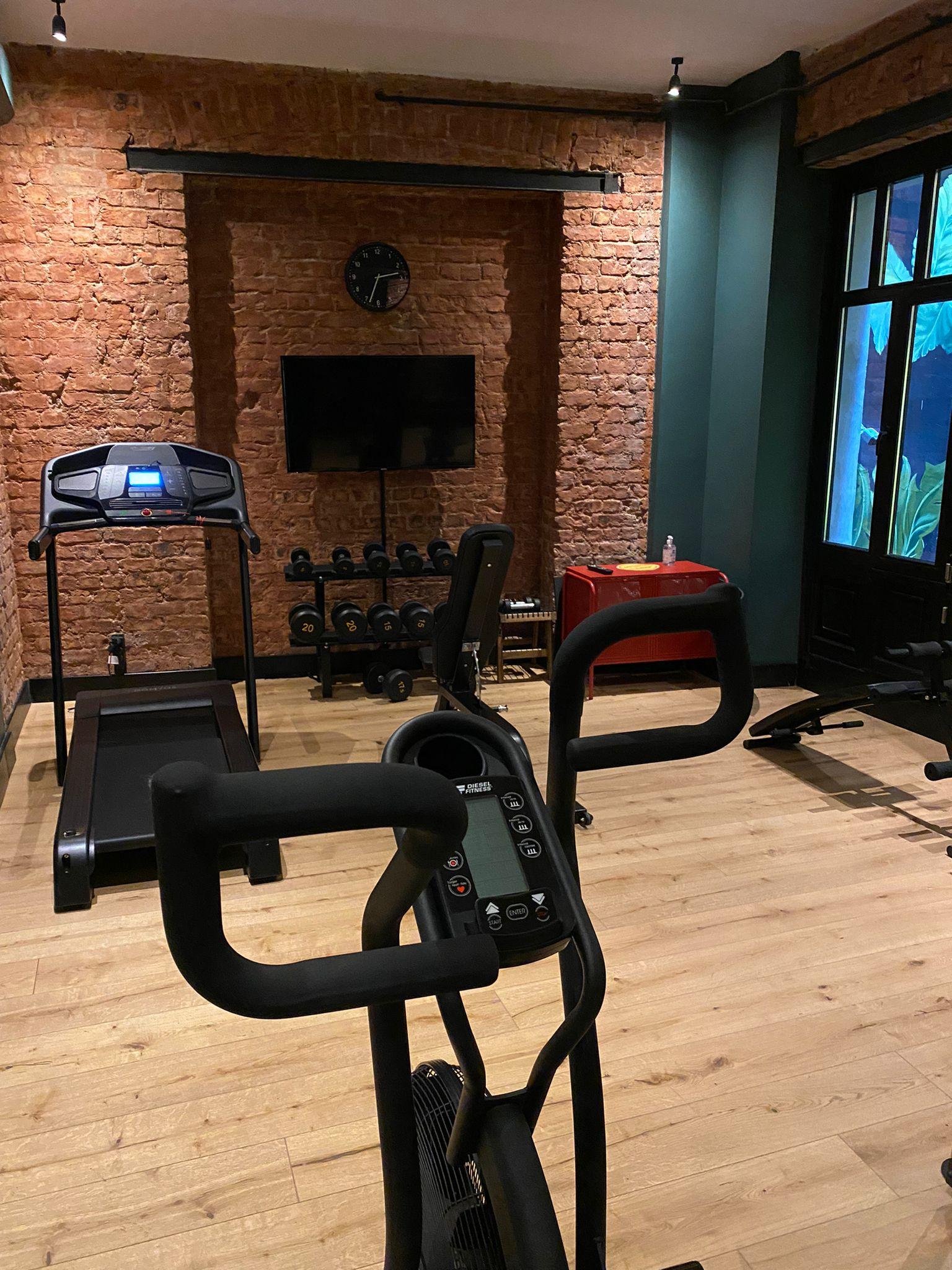 Ruz Hotels Istanbulská provincie Exteriér fotografie A home gym